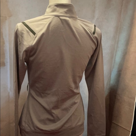 ASICS Track Jacket - Get Moving in Style! - Picture 5 of 9